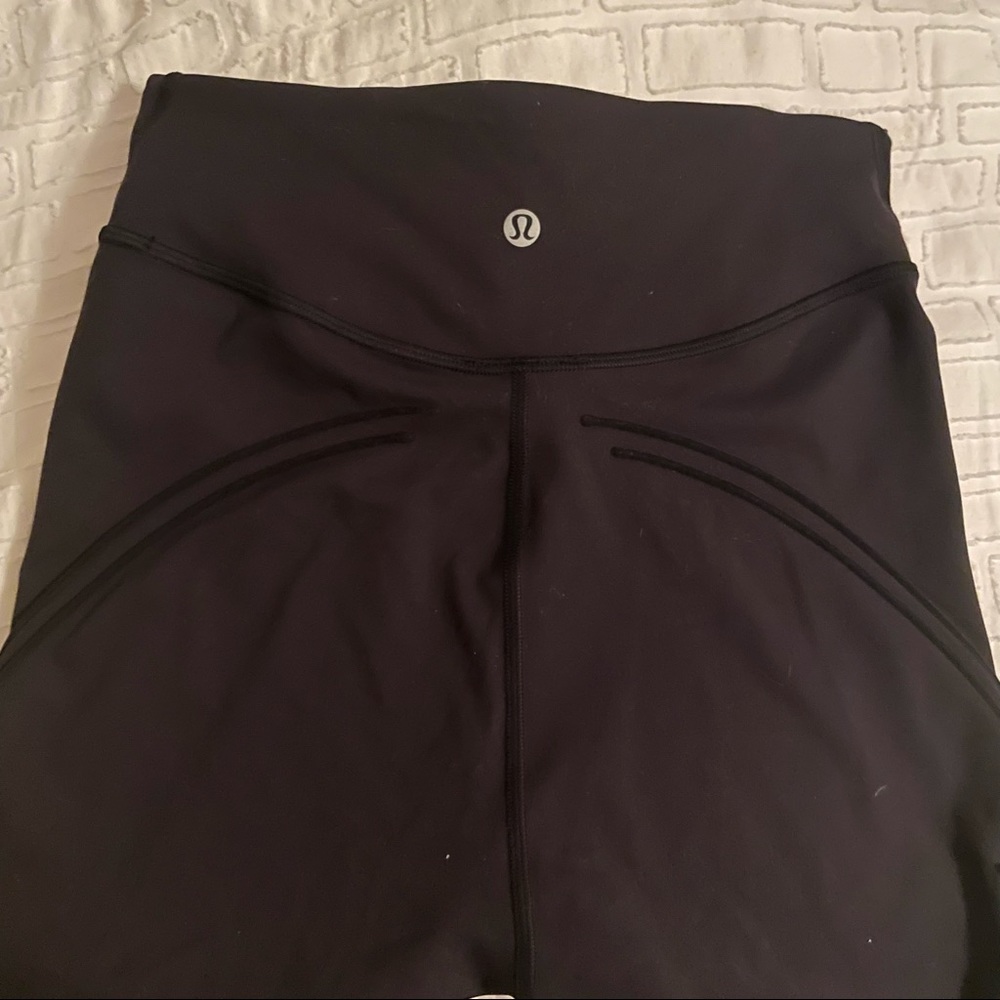 Lululemon Velvet Detail Leggings 28”